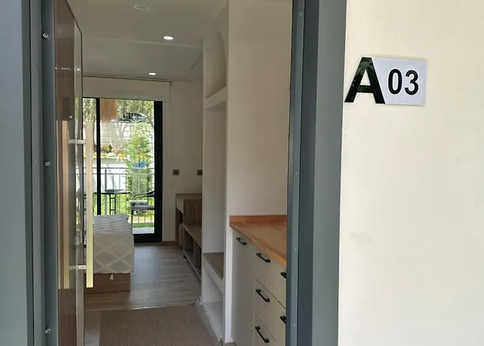 Oregano Aparthotel 4*