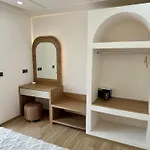 Ξενοδοχείο με διαμερίσματα Oregano 4*