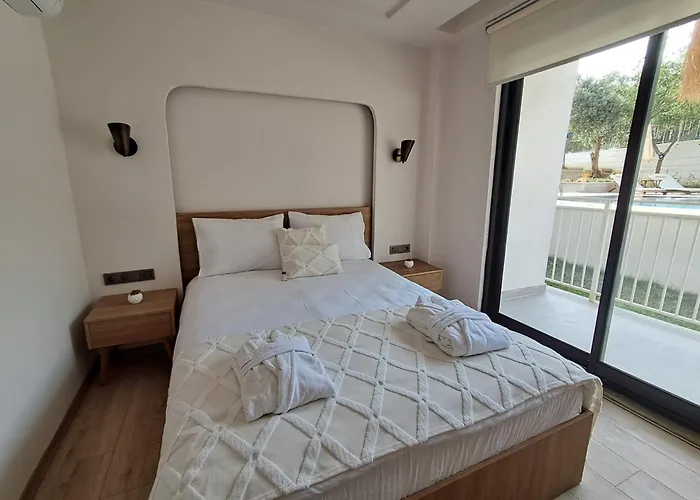 Oregano Apart-hotel 4*